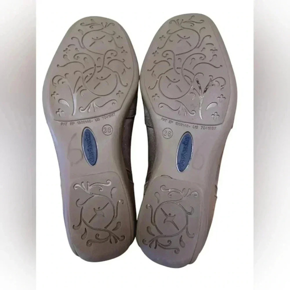 Classicwalker EUC  Leather Loafer Gray Reptile Pattern Size 36 - Picture 6 of 6